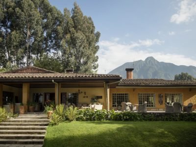 Sabyinyo Silverback Lodge Exterior